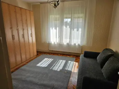 Kuća 210 m² + plac 340 m² – Živinarnik, Šabac