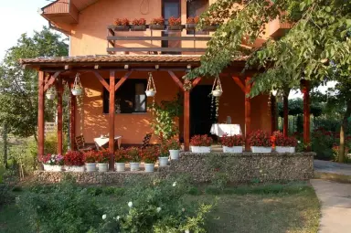 Kuća 68 m² + plac 1500 m² – Mačvanski Pričinović, Šabac