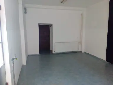 Poslovno stambeni objekat u centru