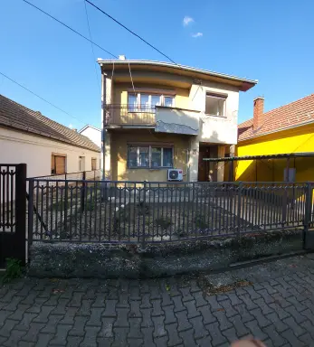 Kuća 172 m² + plac 332 m², Šabac, fotografija 1