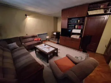 Stambeno-poslovni kompleks 315 m² + plac 295 m² – Centar, Šabac