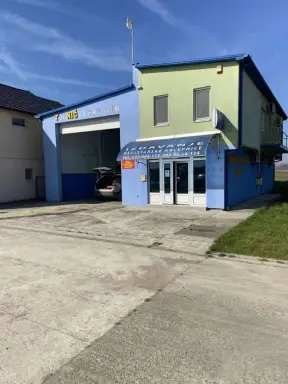 Poslovni objekat 212 m² + plac 1873 m² – Hrtkovci, Ruma