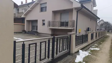 Kuća 250 m² + plac 420 m² – Šabac