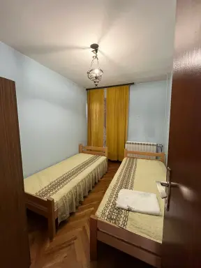 Kuća 222 m² + plac 1200 m² – Kasarske Livade, Šabac