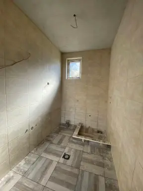 Motel sa 7 apartmana 330 m² – Vrdnik, Irig