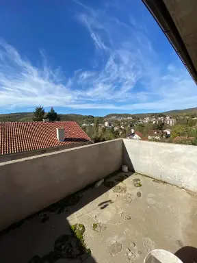 Motel sa 7 apartmana 330 m² – Vrdnik, Irig