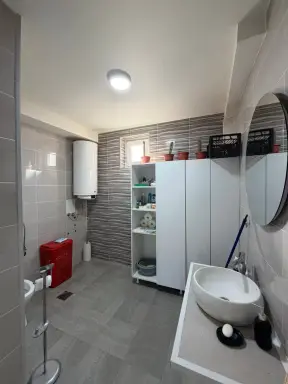 Kuća 220 m² + plac 1000 m² – Pocerski Pričinović, Šabac