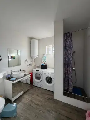 Kuća 220 m² + plac 1000 m² – Pocerski Pričinović, Šabac