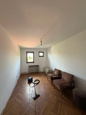 Trosoban stan 90 m² – Živinarnik, Šabac