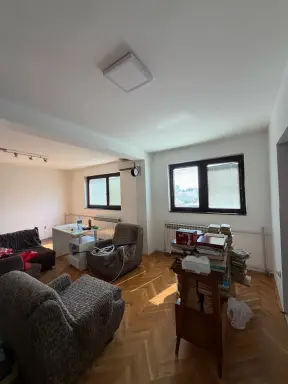 Trosoban stan 90 m² – Živinarnik, Šabac