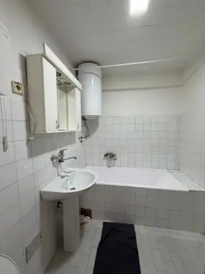 Trosoban stan 90 m² – Živinarnik, Šabac