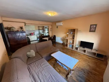 Kuća 210 m² + plac 460 m², Šabac, fotografija 2