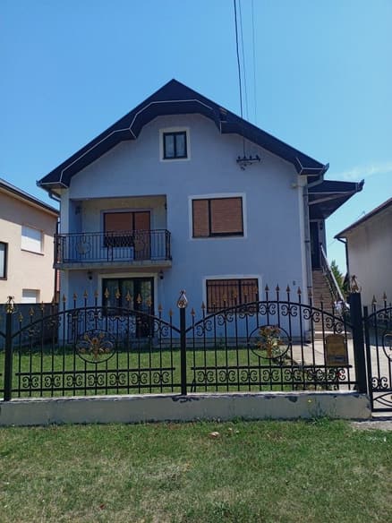 Kuća 210 m² – Šipurske livade, Šabac — Šipurske livade, Šabac