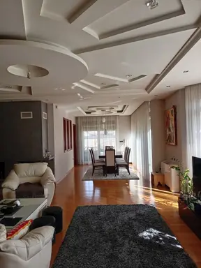 Kuća 216 m² – Živinarnik, Šabac