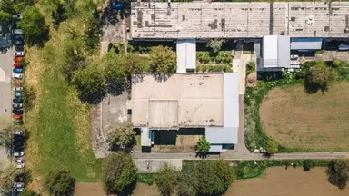Nekretnina 1068 m² – Zemun Polje, Beograd