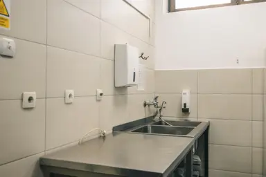 Nekretnina 1068 m² – Zemun Polje, Beograd